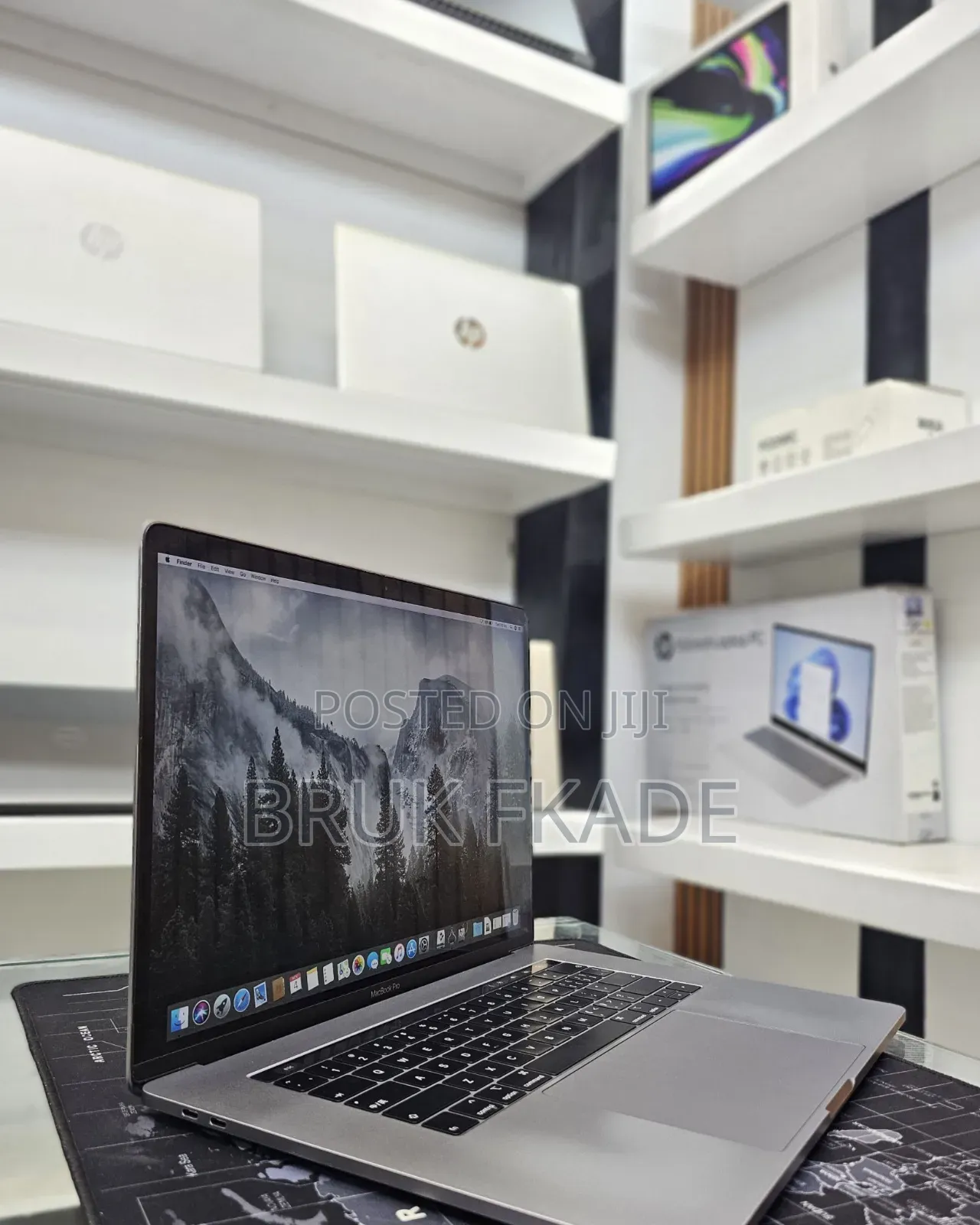 New Laptop Apple MacBook Pro 2019 16GB Intel Core I9 SSD 512GB