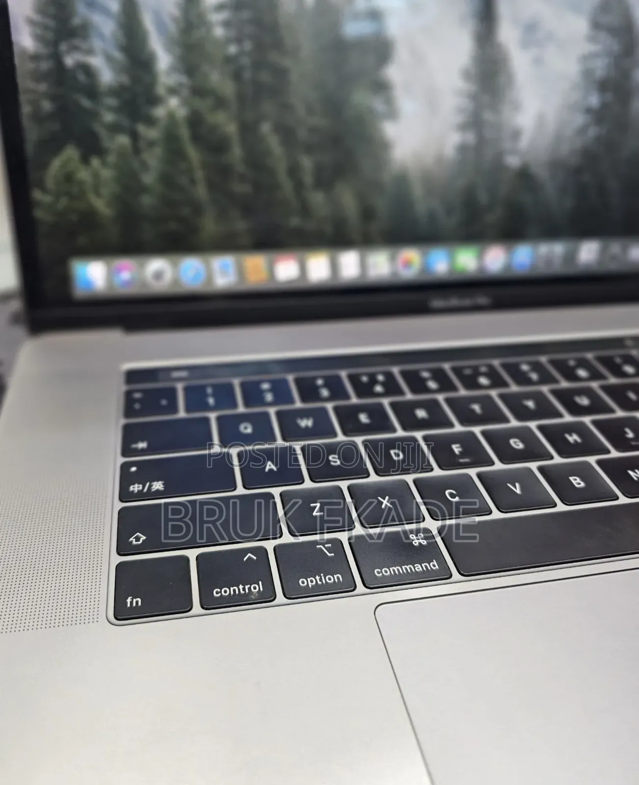 New Laptop Apple MacBook Pro 2019 16GB Intel Core I9 SSD 512GB
