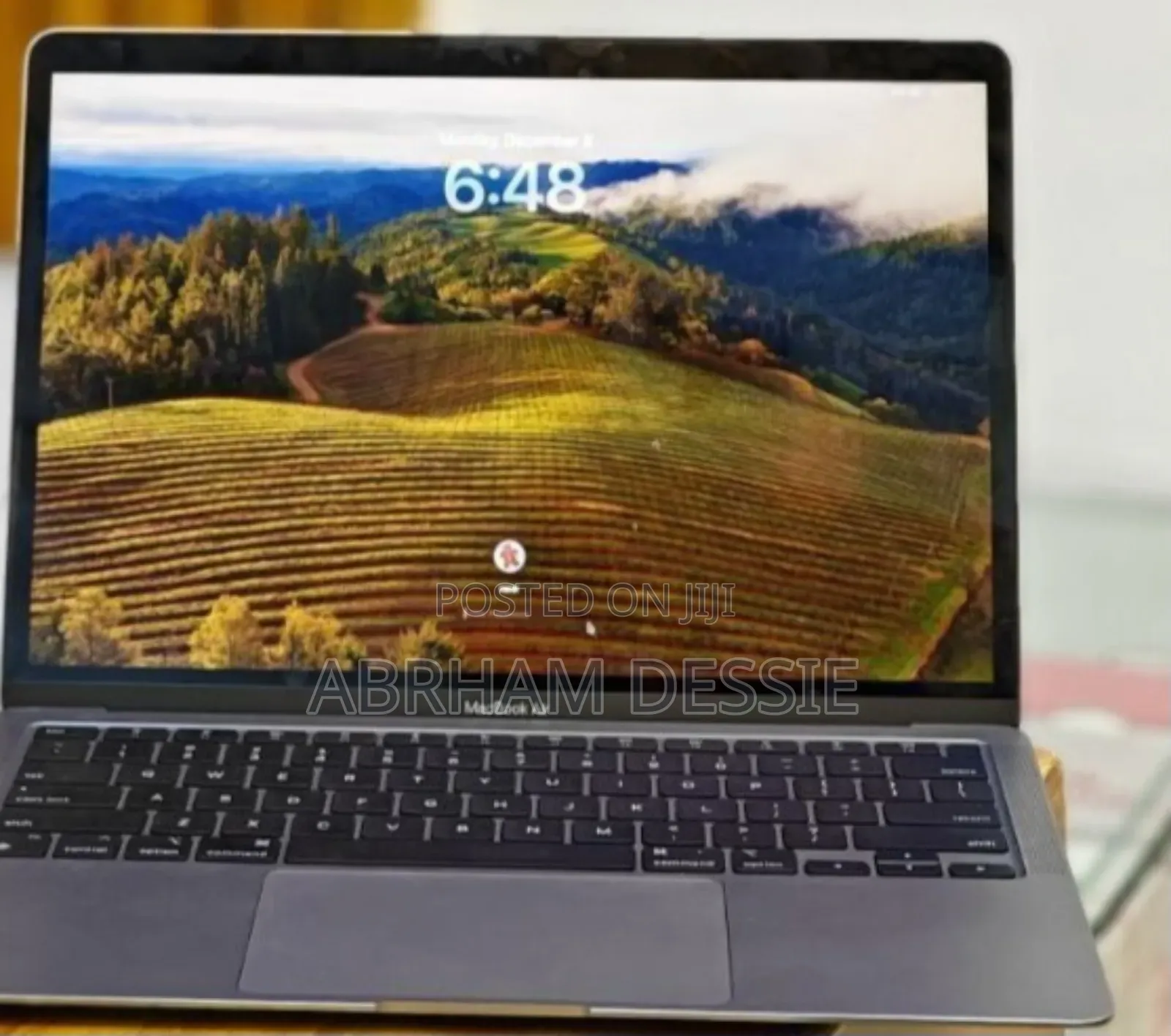 New Laptop Apple MacBook Air 2020 M1 8GB Apple M1 SSD 256GB