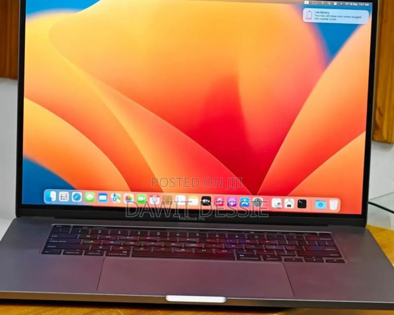 New Laptop Apple MacBook Pro 2019 16GB Intel Core I7 SSD 512GB