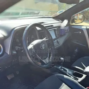 Toyota RAV4 2018 Silver