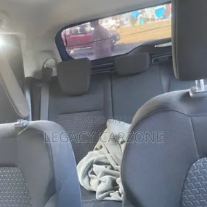 Suzuki Swift 2022 Blue