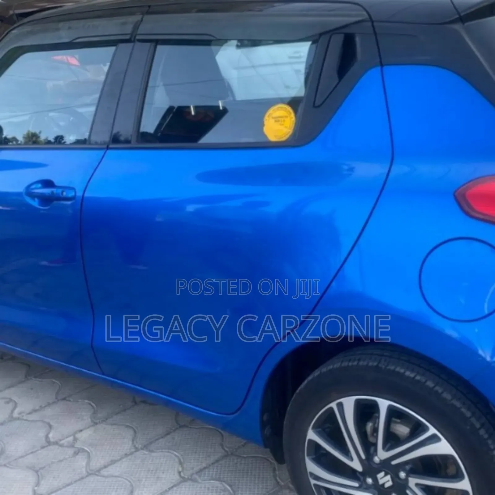 Suzuki Swift 2022 Blue