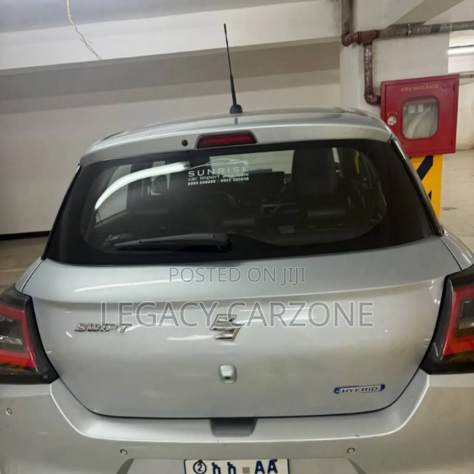 Suzuki Swift 2024 Silver