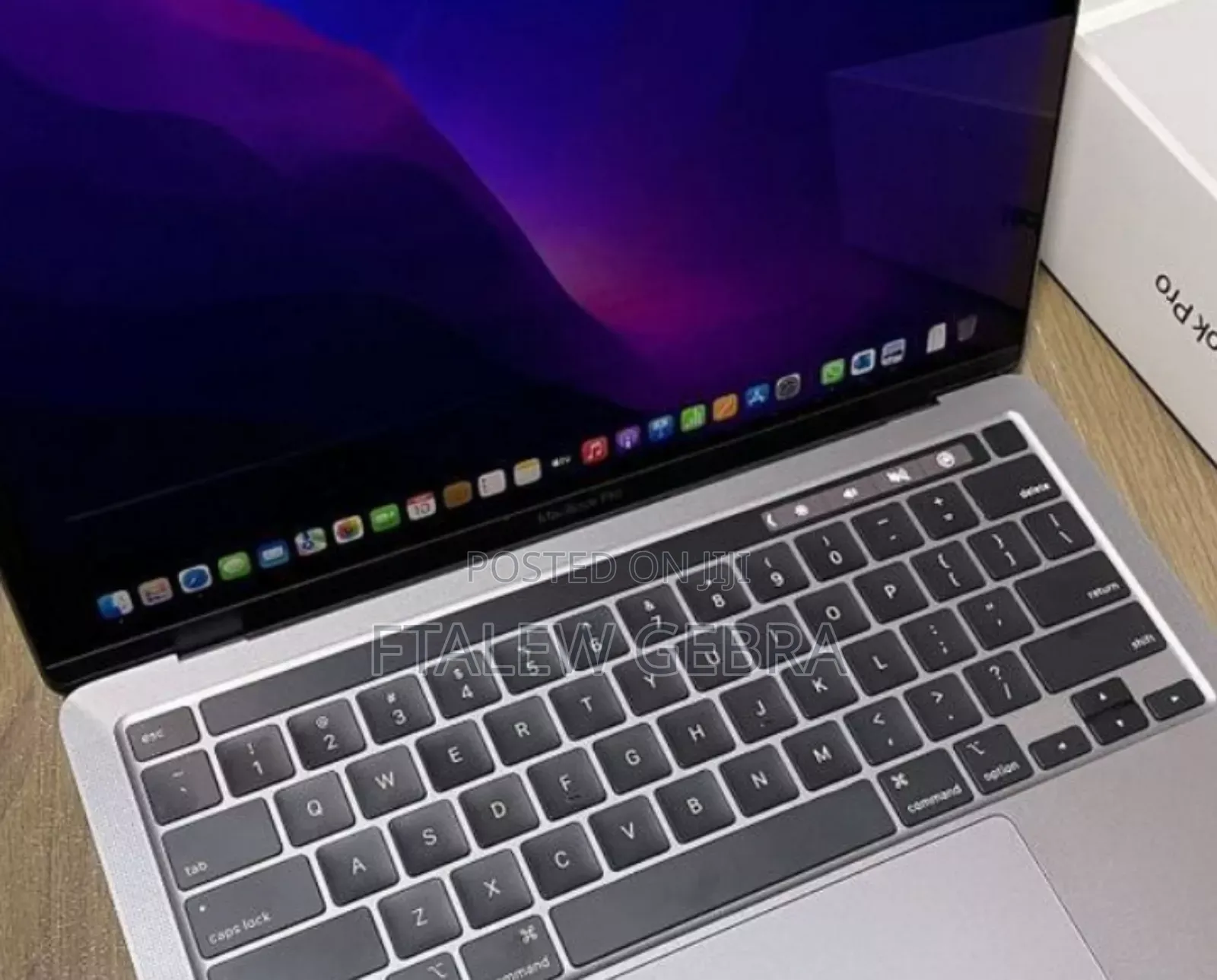 New Laptop Apple MacBook Pro M1 16GB Apple M1 Pro SSD 256GB