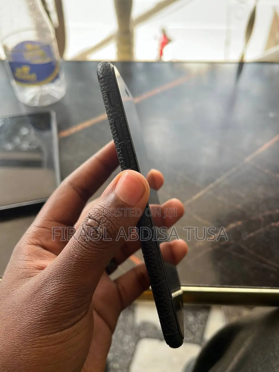 New Apple iPhone SE 64 GB Blue