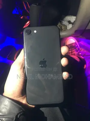 Apple iPhone SE 64 GB Black