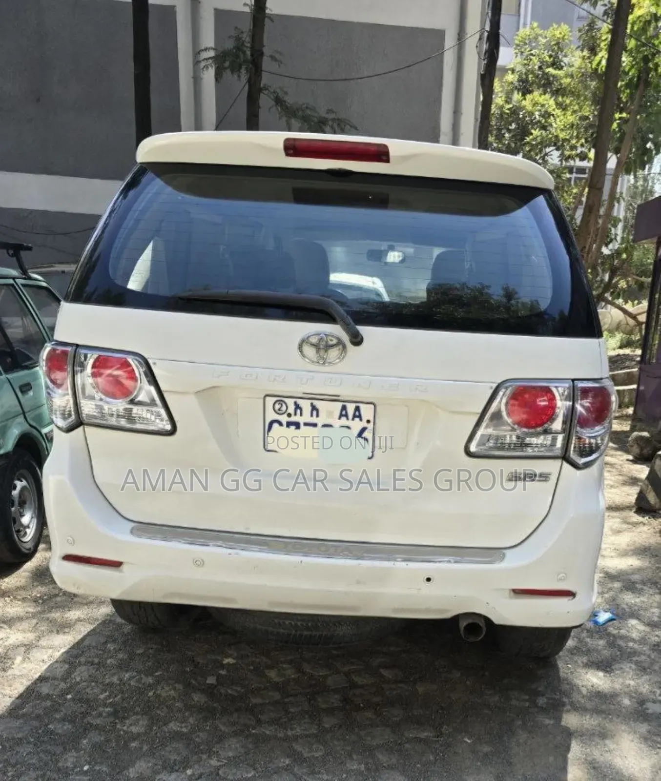 Toyota Fortuner 2013 White