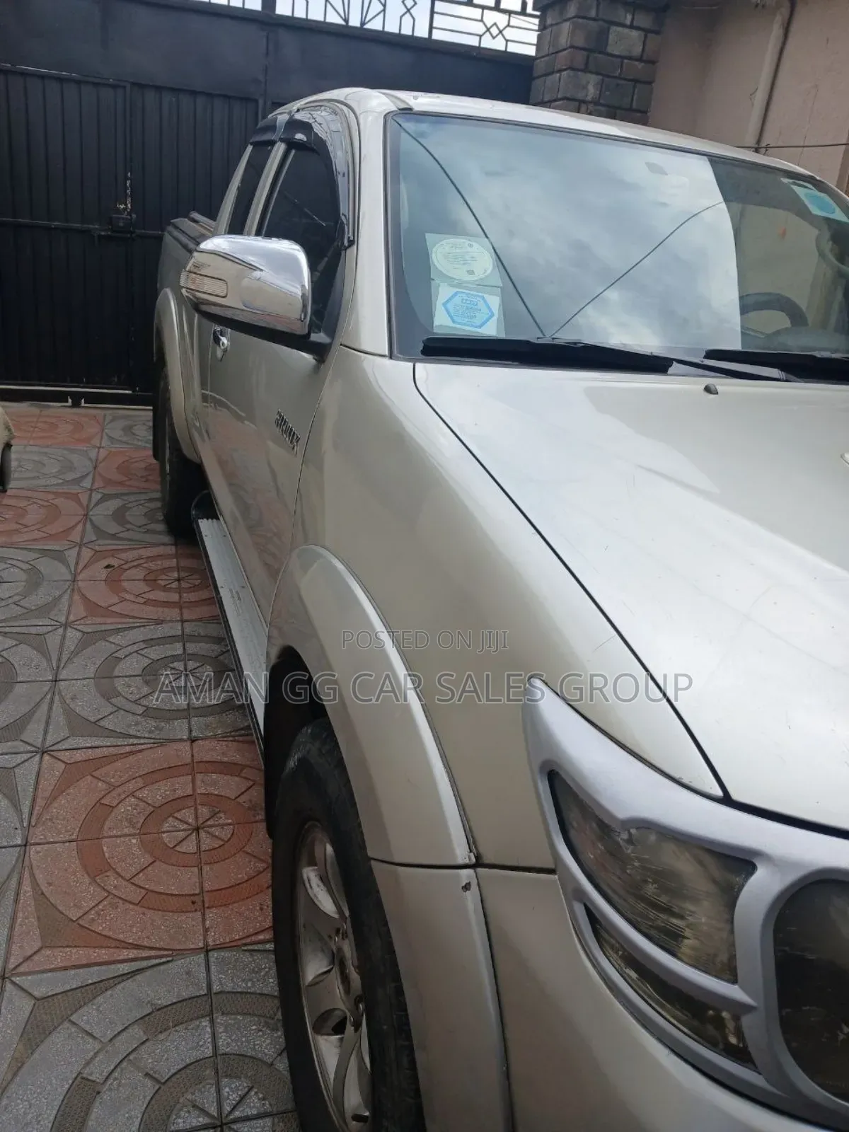 Toyota Hilux 2011 Silver