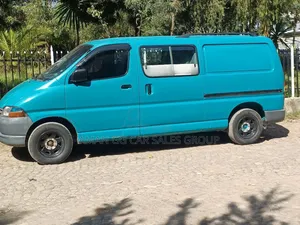 Toyota HiAce 1997 Green