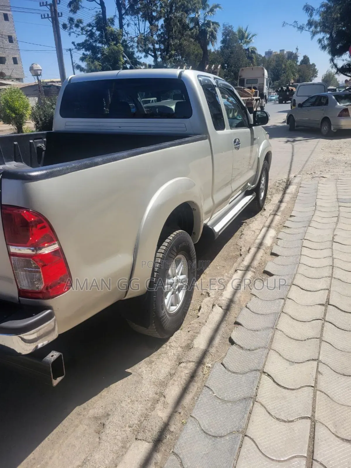 Toyota Hilux 2013 Silver