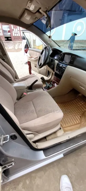 Toyota Corolla 2005 Silver