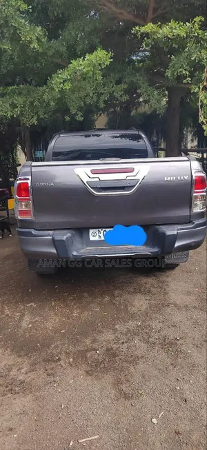 Toyota Hilux 2019 Gray