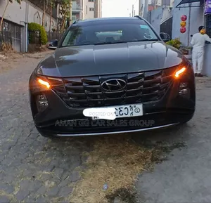Hyundai Tucson 2022 Gray