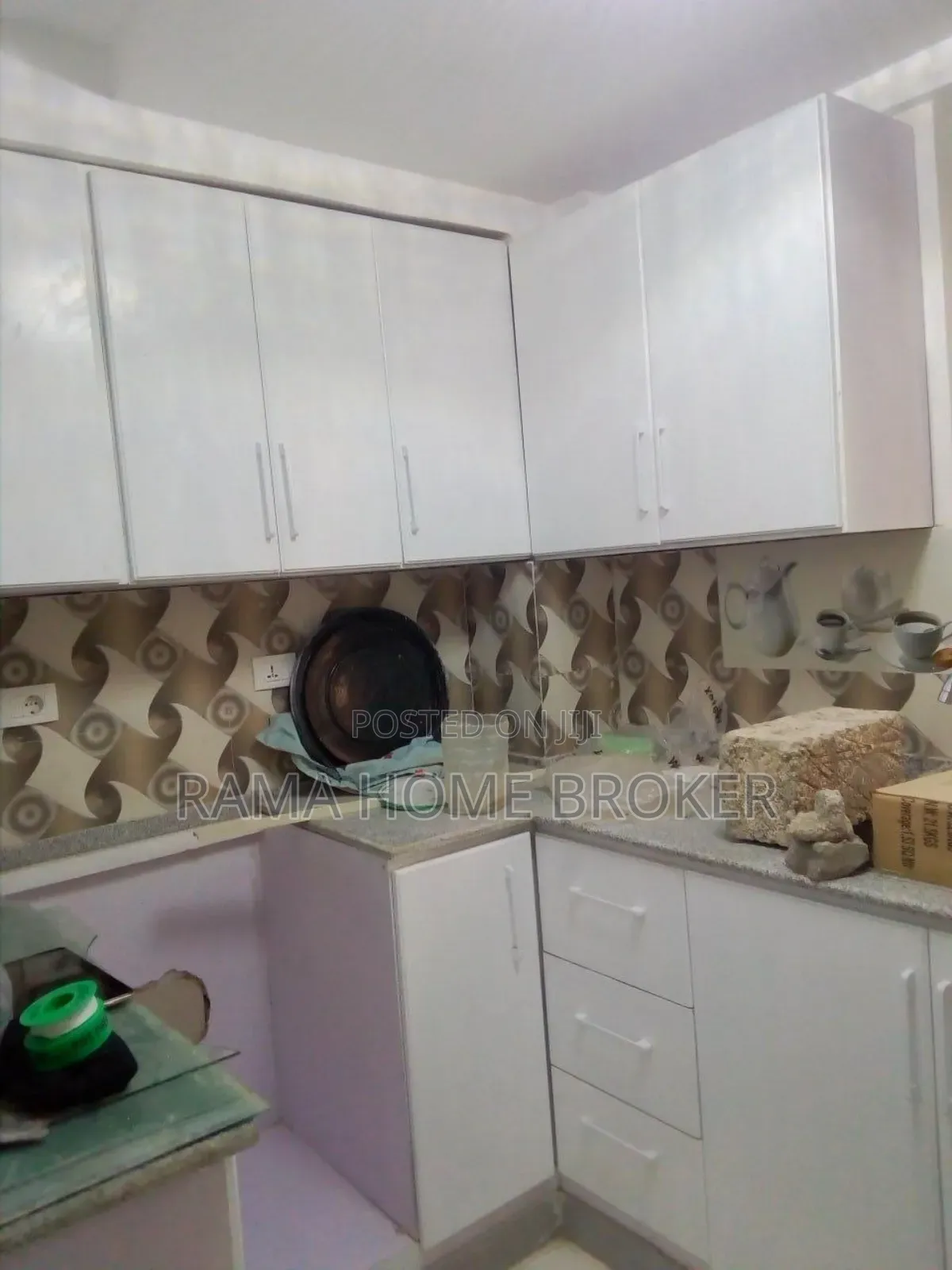 Furnished 2bdrm Condo in ዘመናዊ 40/60 አያት49, Yeka for sale