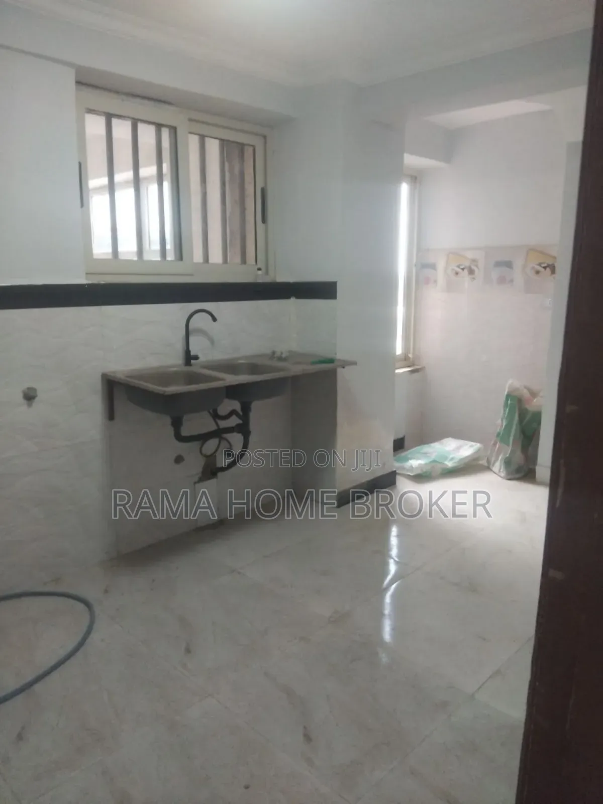 Furnished 3bdrm Condo in ዘመናዊ 40/60 አያት49, Yeka for sale