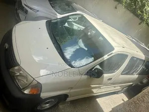 Toyota HiAce 2010 White