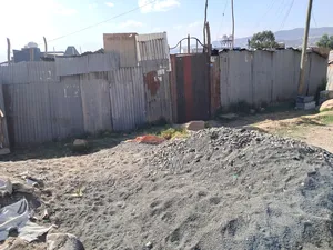 ካራ መድሀኒአለም ፈራሽቤት ያለው ነባር ይዞታ የሚሸጥ