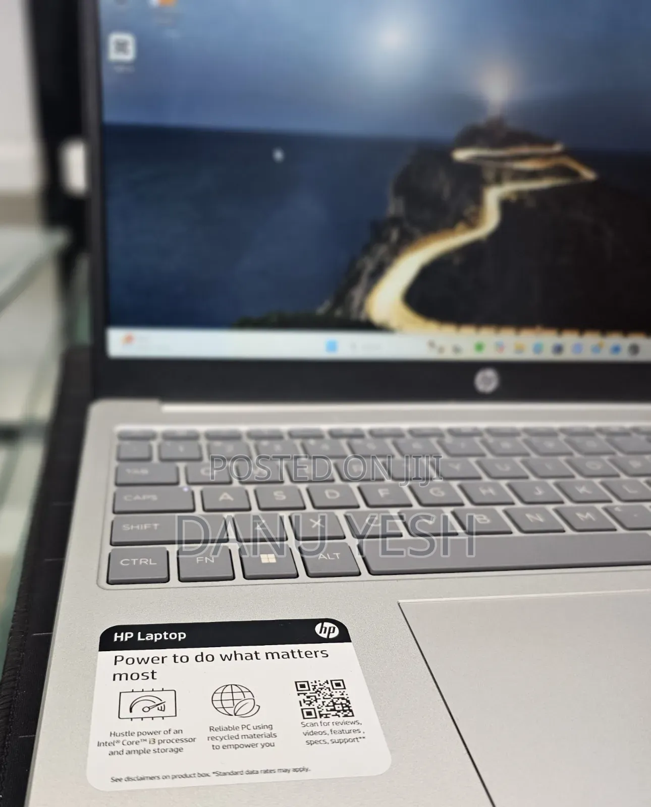 New Laptop HP 8GB Intel Core I3 SSD 256GB