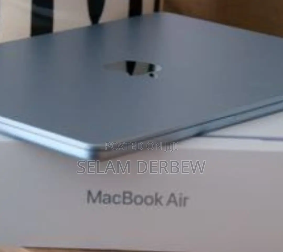 New Laptop Apple MacBook Air 2025 M4 13-Inch 16GB Apple M4 SSD 256GB