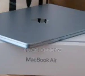 New Laptop Apple MacBook Air 2025 M4 13-Inch 16GB Apple M4 SSD 256GB