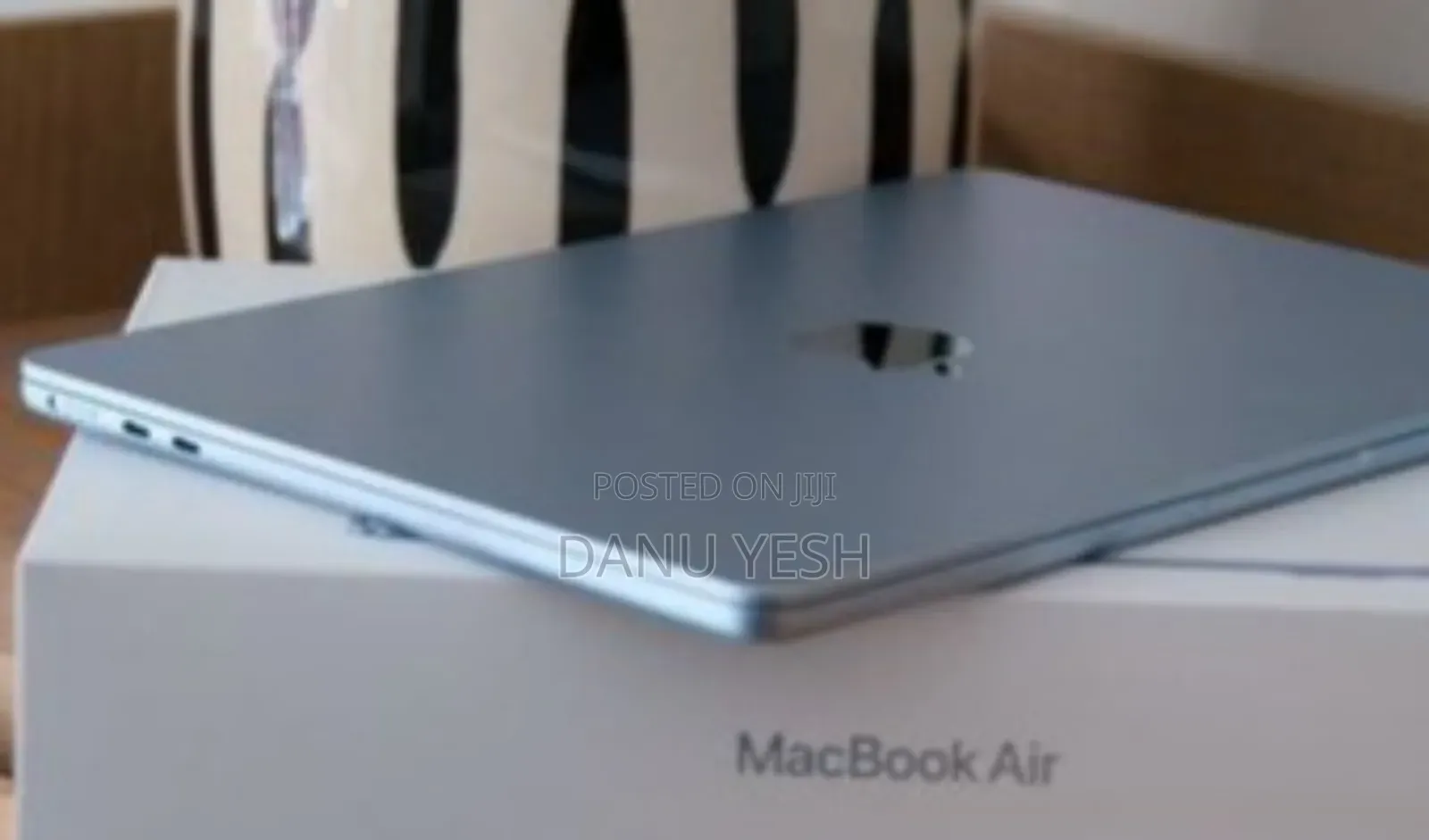 New Laptop Apple MacBook Air 2025 M4 15-Inch 16GB Apple M4 SSD 256GB