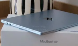 New Laptop Apple MacBook Air 2025 M4 15-Inch 16GB Apple M4 SSD 256GB