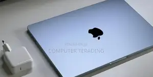 New Laptop Apple MacBook Air 2025 M4 13-Inch 16GB Apple M4 SSD 256GB