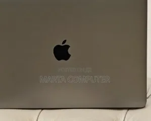 New Laptop Apple MacBook Pro 2019 16GB Intel Core I7 SSD 1T