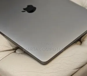 New Laptop Apple MacBook Pro 2019 16GB Intel Core I7 SSD 1T