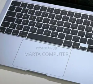 New Laptop Apple MacBook Air 2025 M4 13-Inch 16GB Apple M4 SSD 256GB