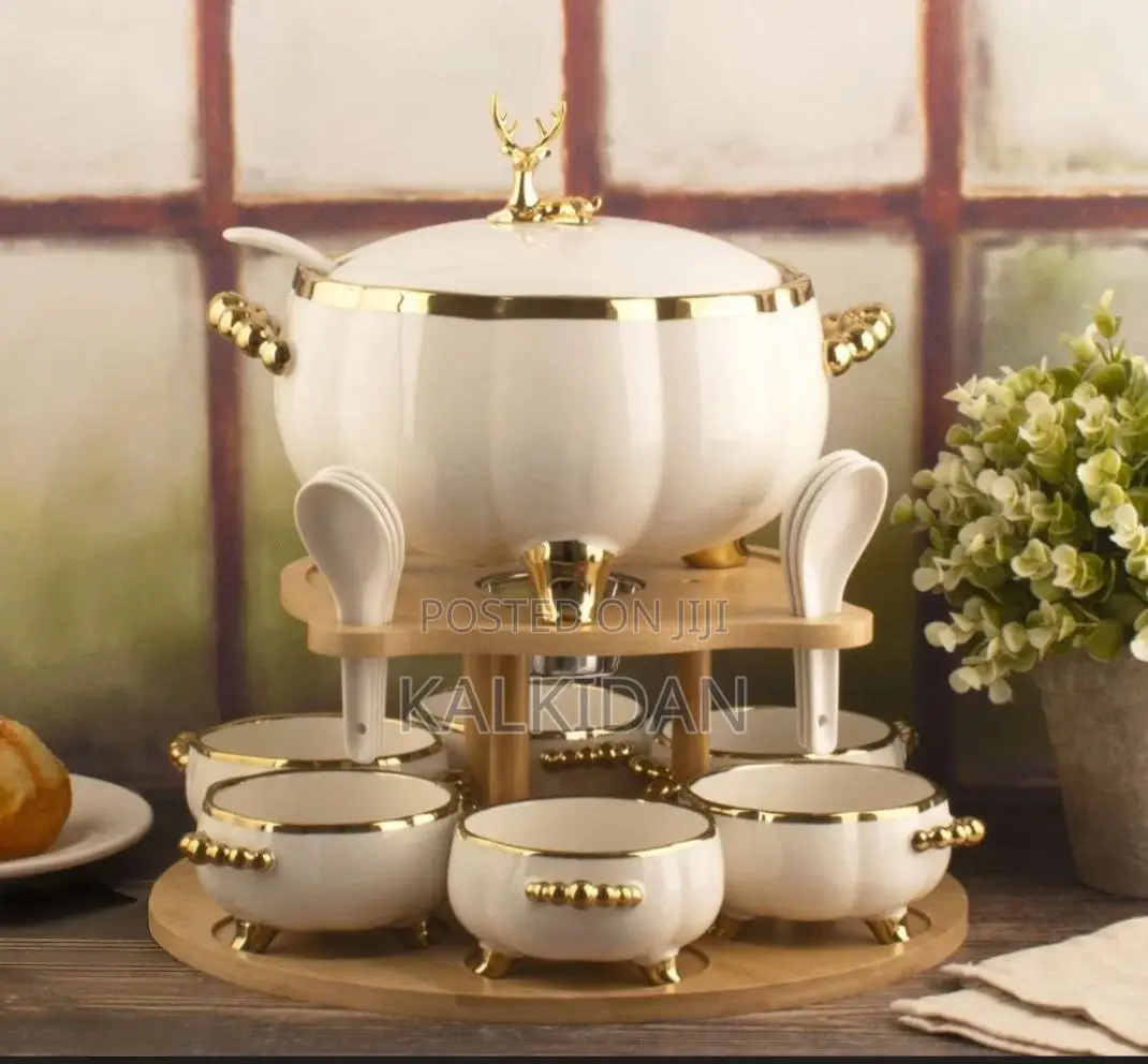 Porcelain Soup Tureen and Bows Set