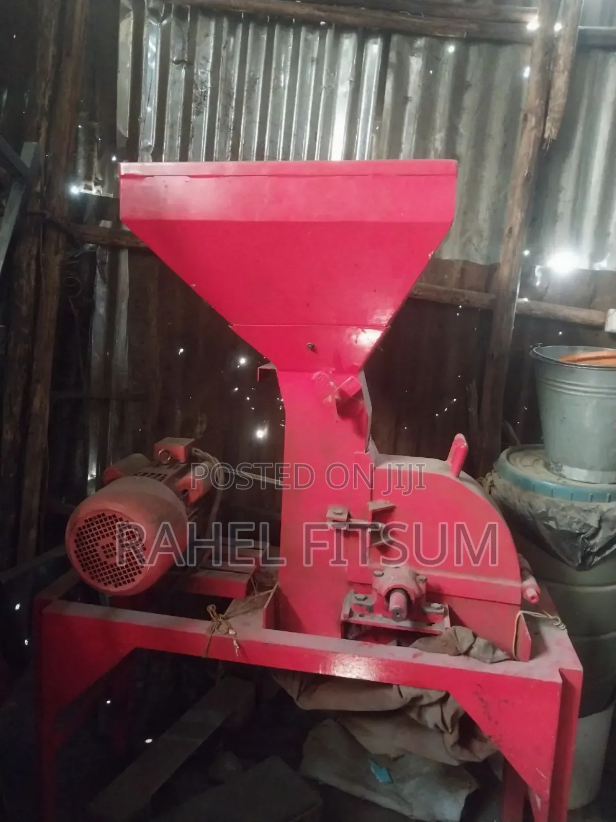 መፍጫ ማሽን 200ኪሎ Grinding Machine