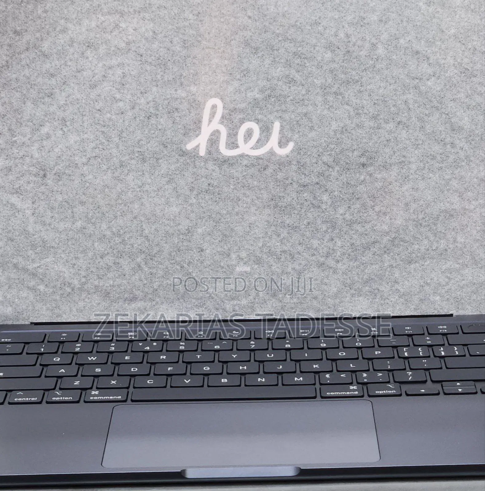 New Laptop Apple MacBook Air 2025 M4 13-Inch 16GB Apple M4 SSD 256GB