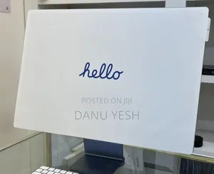 New Laptop Apple MacBook 8GB Apple M3 SSD 256GB