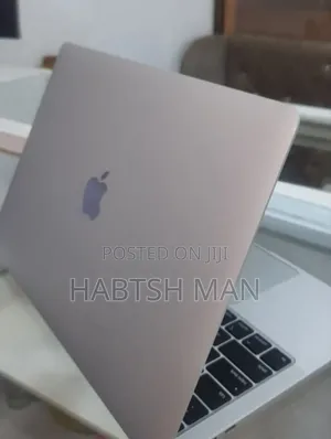 New Laptop Apple MacBook Pro 2020 8GB Intel Core I5 SSD 256GB