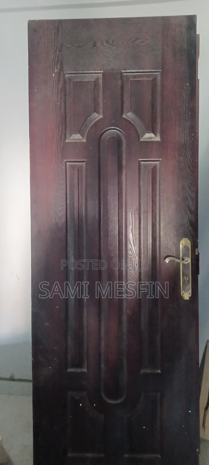 ያገለገለ በር 80ሴ.ሜ በ 2.50 የሆነ