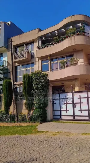 8bdrm House in Semit Fyelbet, G+2, Bole for sale