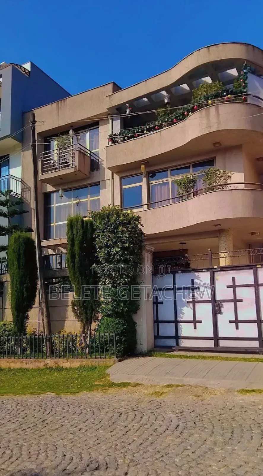 8bdrm House in Semit Fyelbet, G+2, Bole for sale