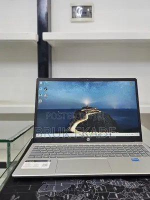 New Laptop HP Spectre X2 12t 8GB Intel Core I3 SSD 256GB