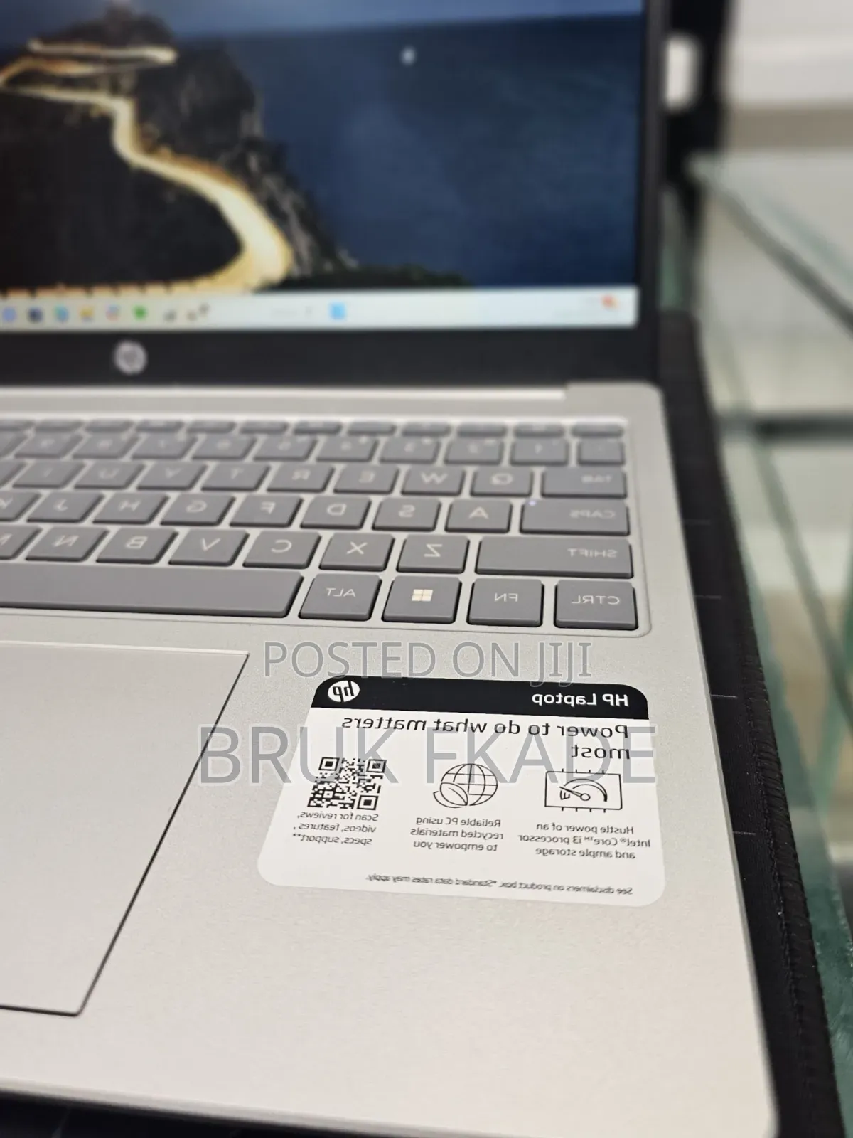 New Laptop HP Spectre X2 12t 8GB Intel Core I3 SSD 256GB