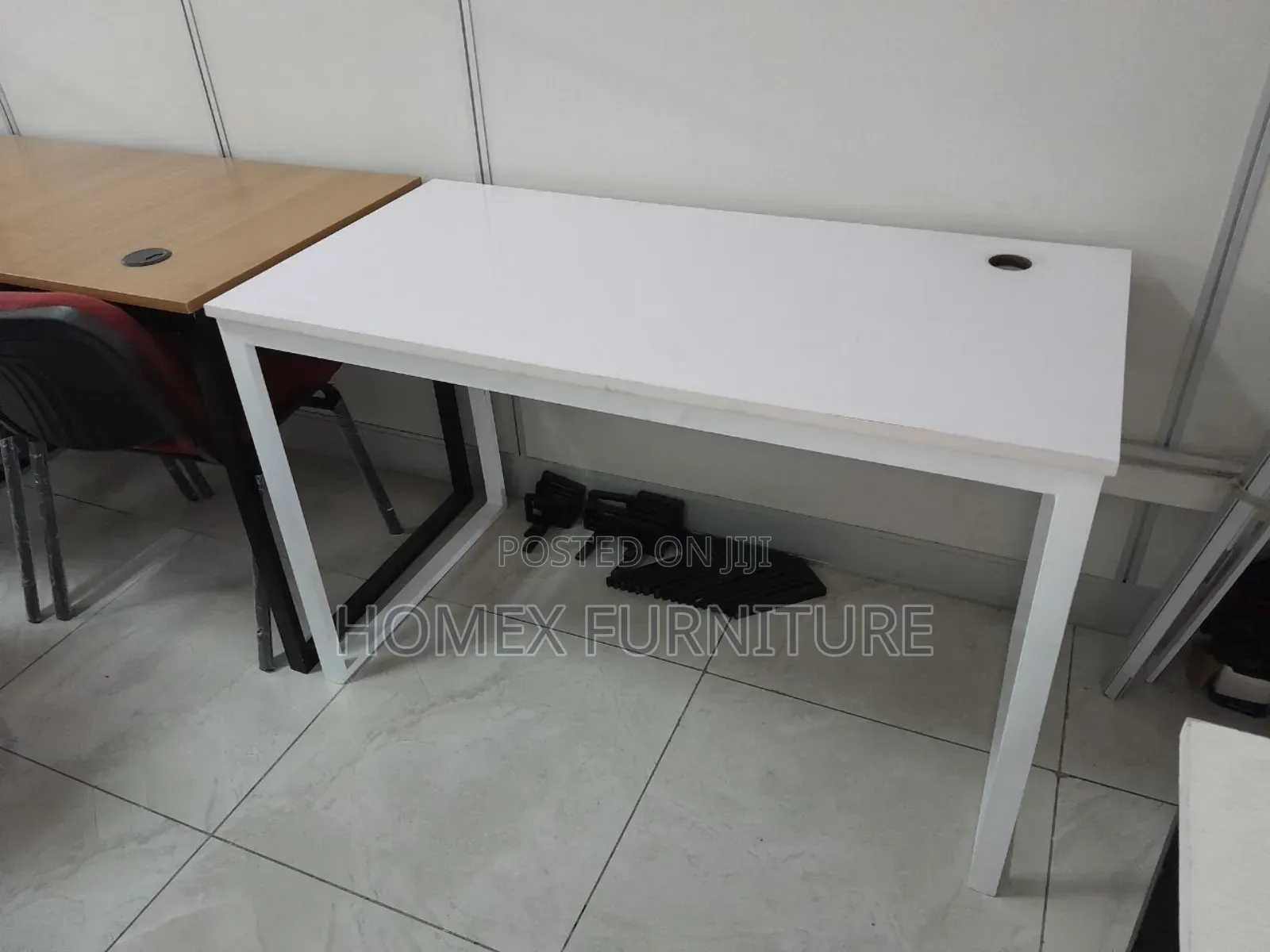 Steel Leg Workstations