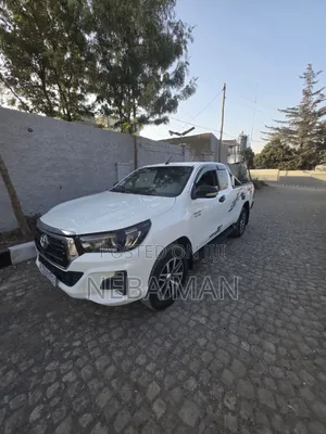 Toyota Hilux Revo Single Cab Petrol 2.7 RWD 2017 White