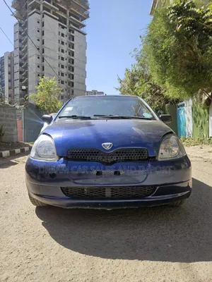 Toyota Vitz 2000 Blue