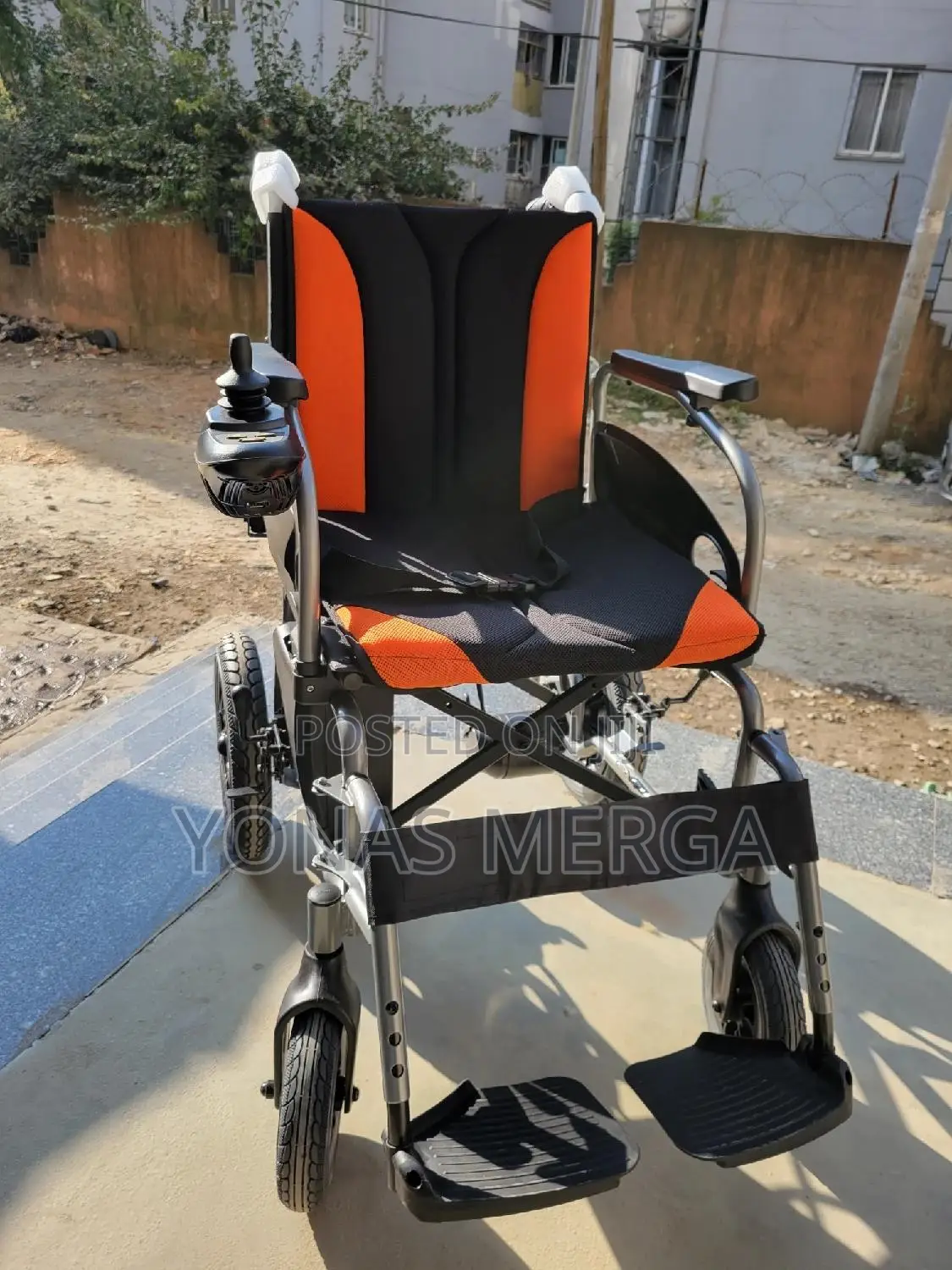 Electrical Wheelchair恤嚼equipped With Ergonomic 360° Waterproof