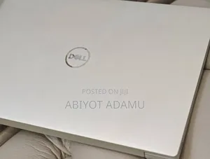 Dell XPS 9320 Processor: I7-1260