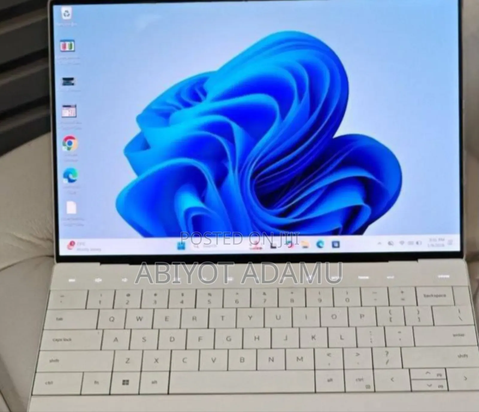 Dell XPS 9320 Processor: I7-1260