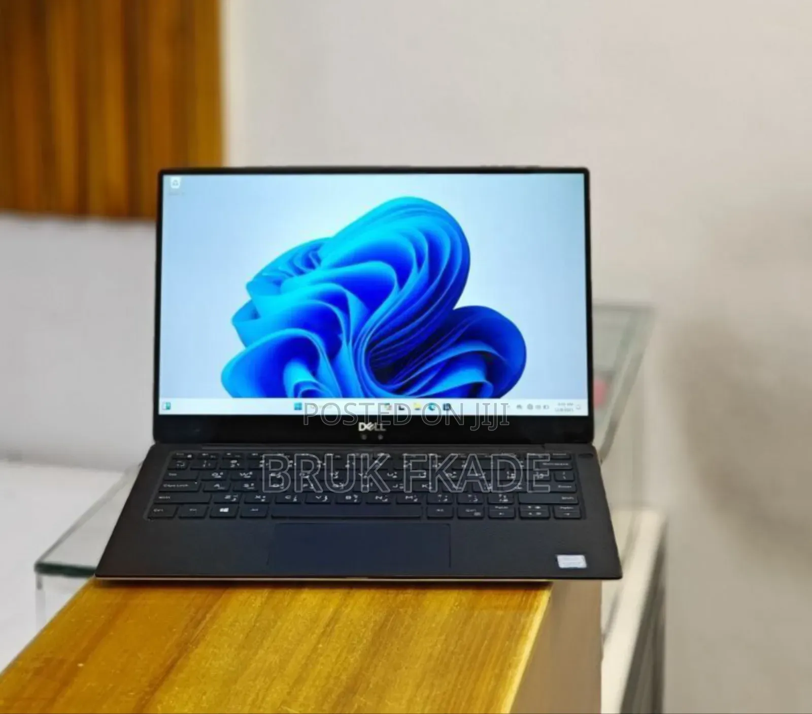 New Laptop Dell XPS 13 8GB AMD A8 SSD 512GB