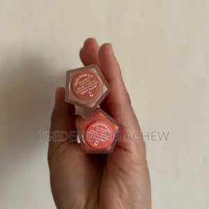 Fenty Beauty Gloss Bomb