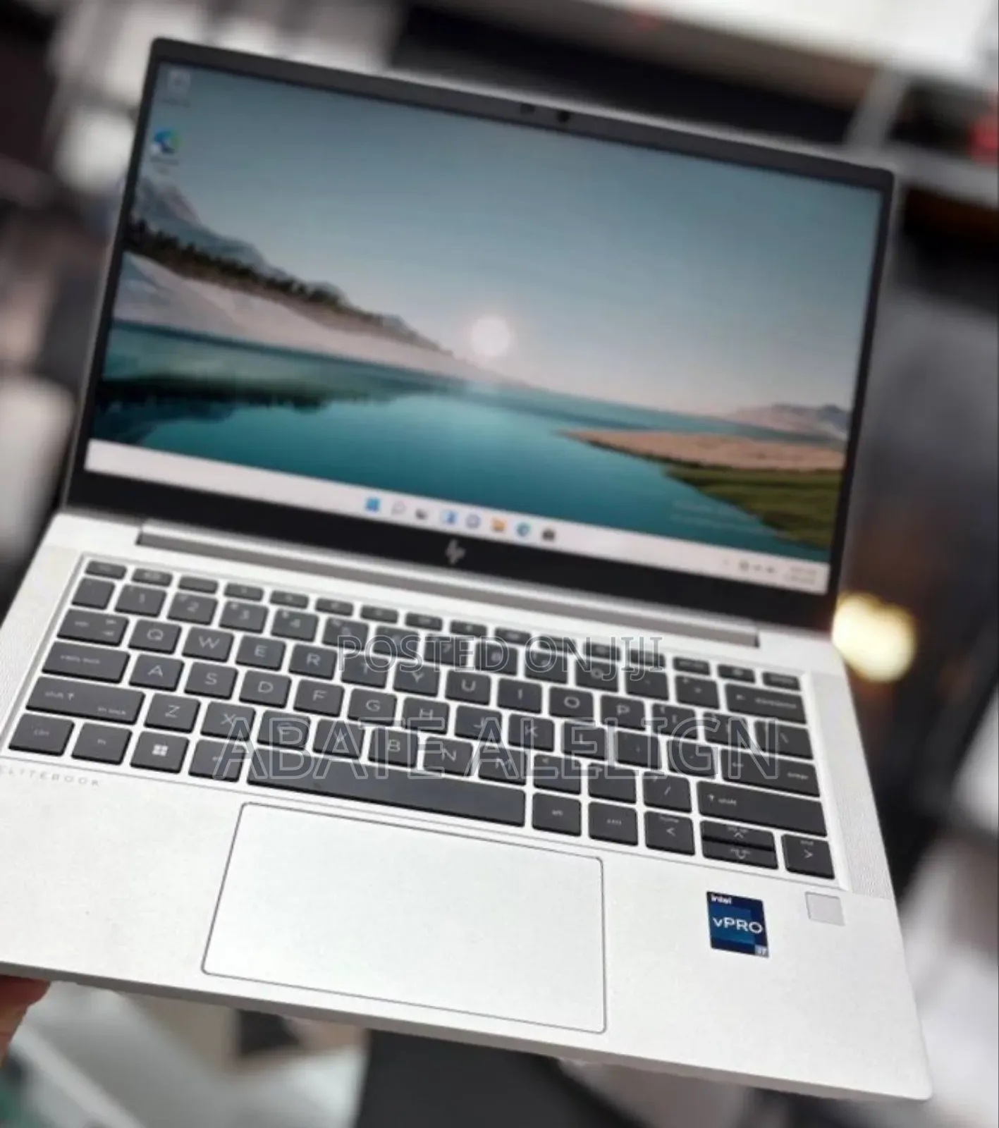 New Laptop HP EliteBook 830 16GB Intel Core I7 SSD 512GB